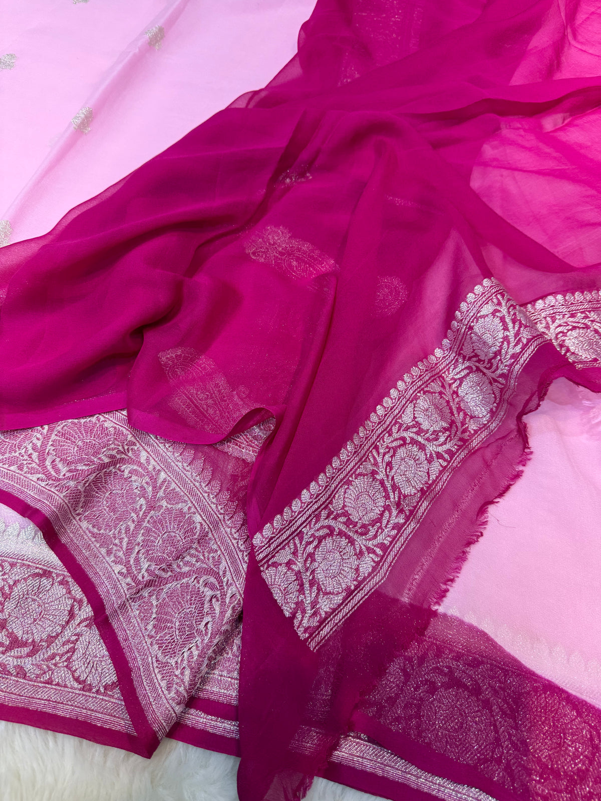 100% Pure Banarasi Khaddi Chiffon Silver Zari Kadwa Buti Handloom Baby Pink With Rani Color