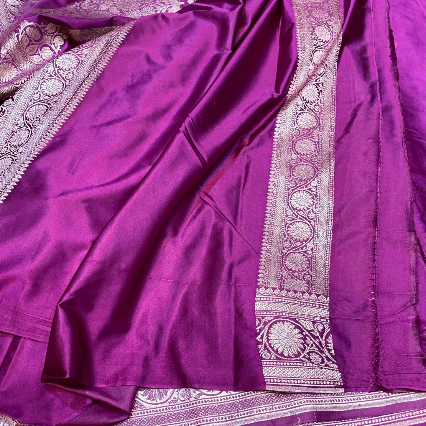 Bright Purple Laheria Water Zari Mashru Silk Saree