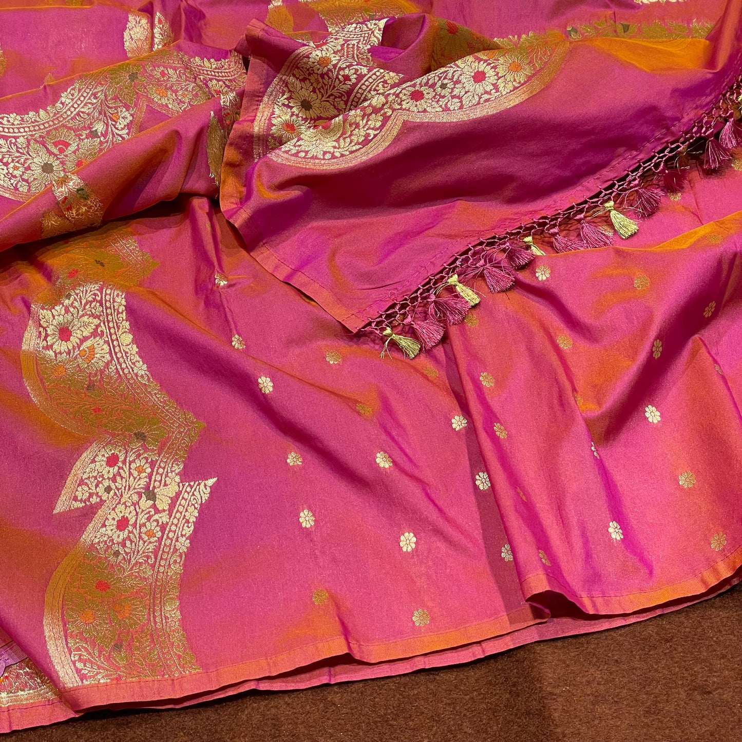 Katan Silk Sarees with Scalop Border Meena Boder Weave