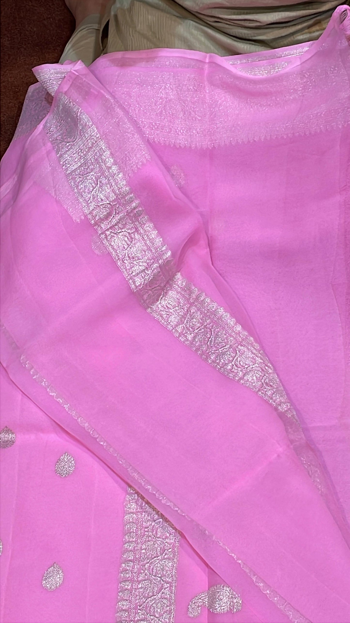 100% Pure Banarasi Khaddi Chiffon Silver Zari Kadwa Buti Handloom Saree Baby Pink Colour