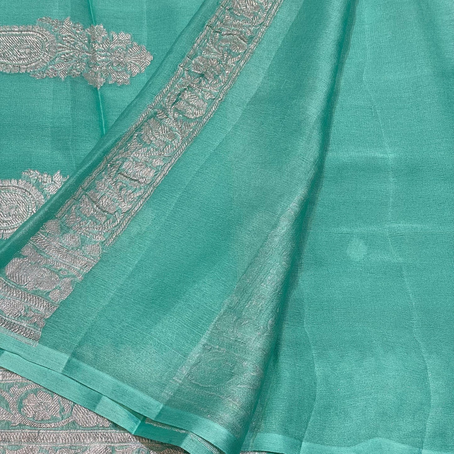 100% Pure Banarasi Khaddi Chiffon Silver Zari Kadwa Buti Handloom Saree Sea Green Colour