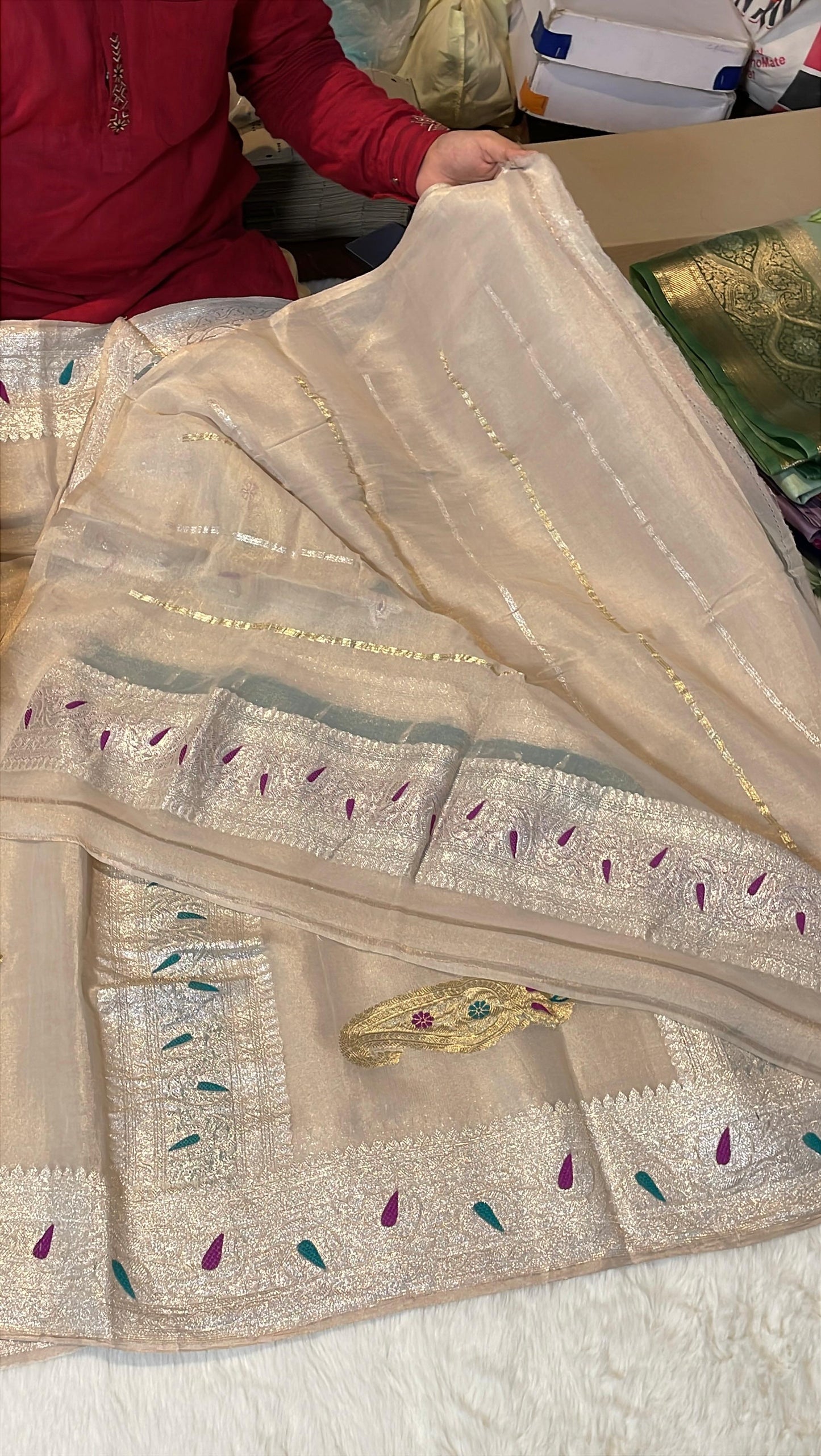100% Authentic & Luxurious Pure Banarasi Khaddi Chiffon Tissue Saree Natural/Tussar Colour (Rose Buta)