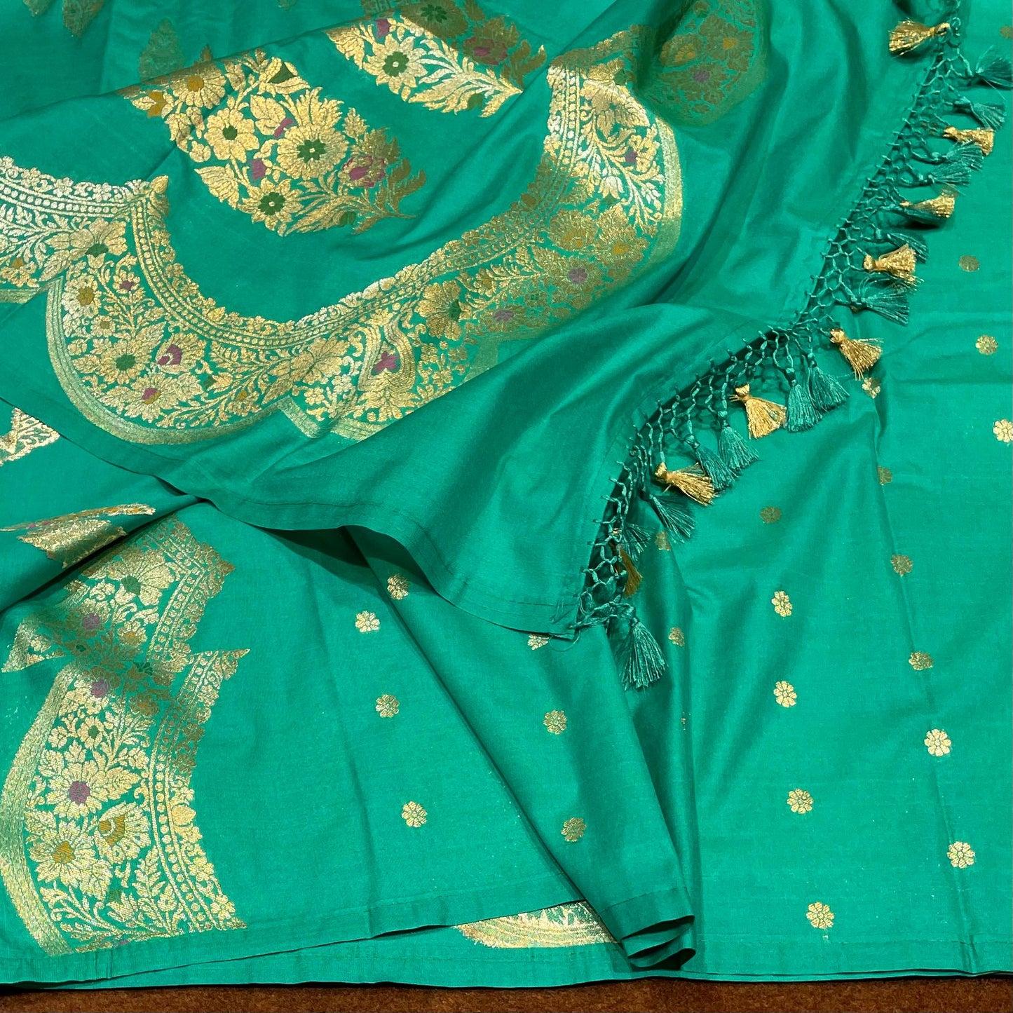 Katan Silk Sarees with Scalop Border Meena Boder Weave
