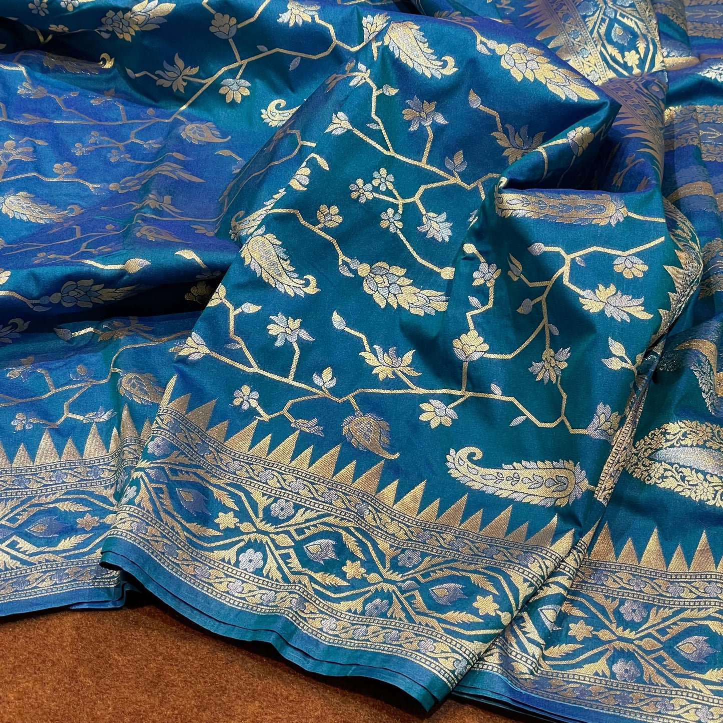Dhakai Jaal Katan Silk Saree Sona Rupa Zari Jangla Weave