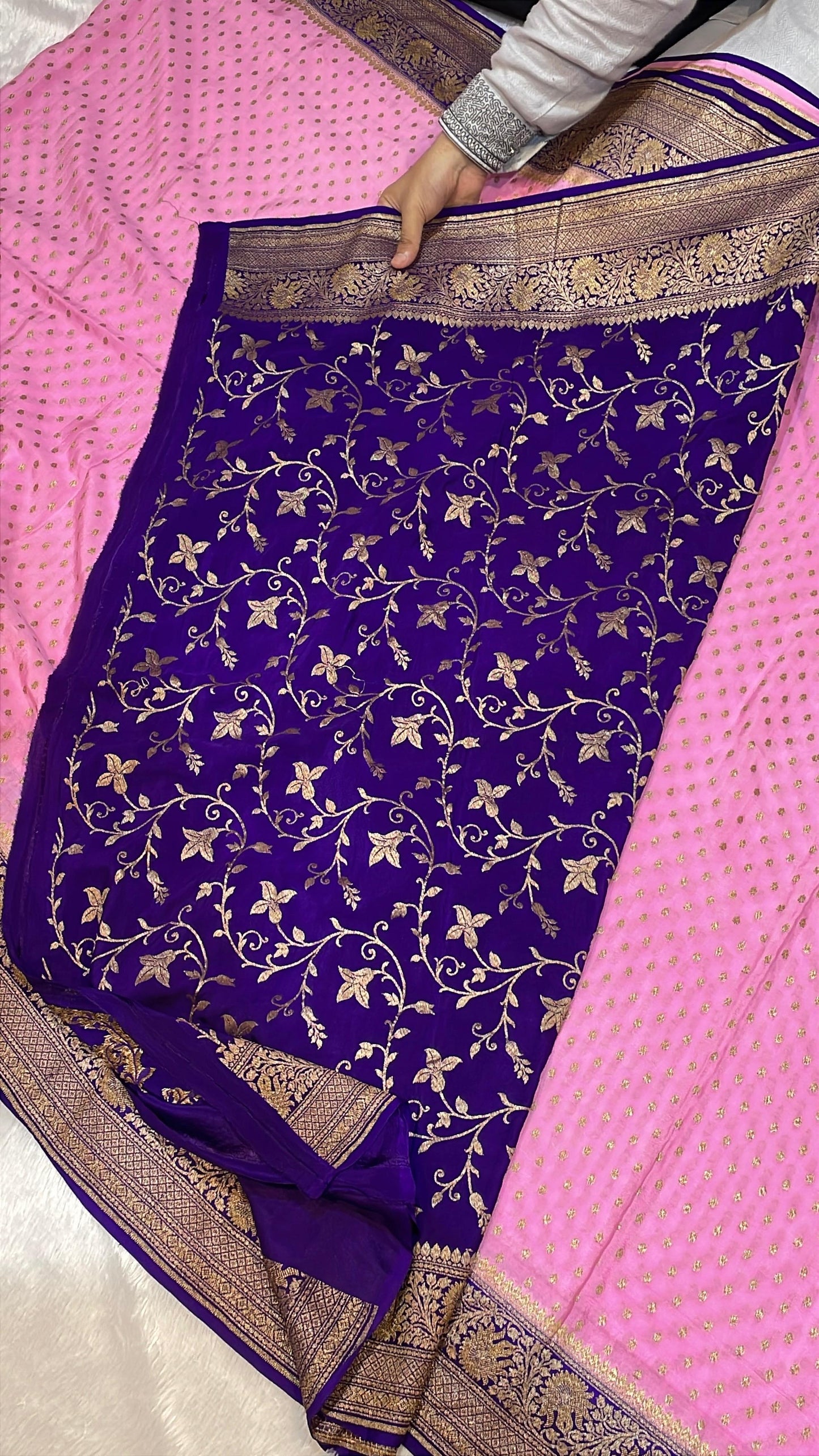 Pure Banarasi Khaddi Crape Silk Handloom Saree with Traditional Corners Baby Pink with Purple color