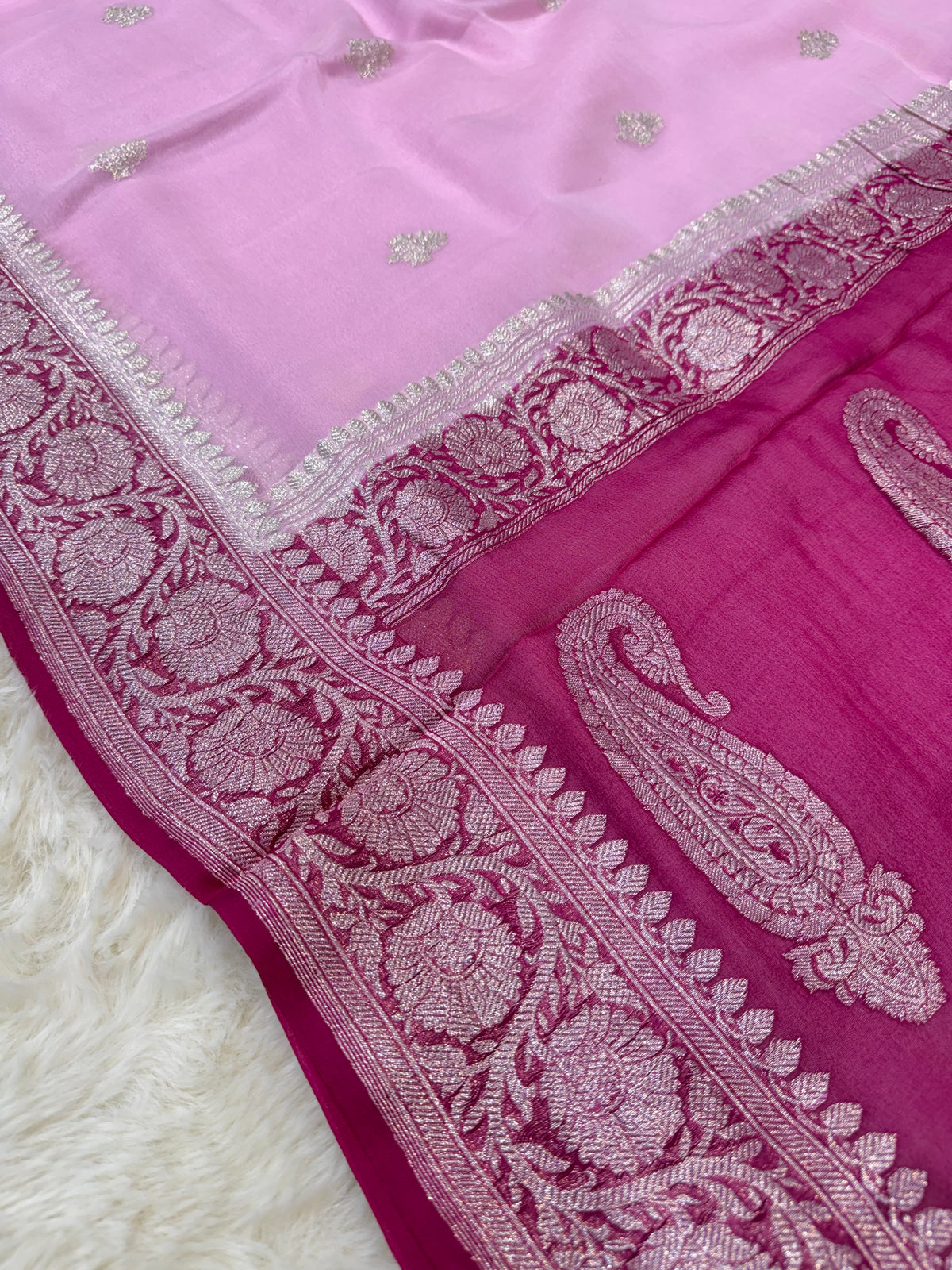 100% Pure Banarasi Khaddi Chiffon Silver Zari Kadwa Buti Handloom Baby Pink With Rani Color