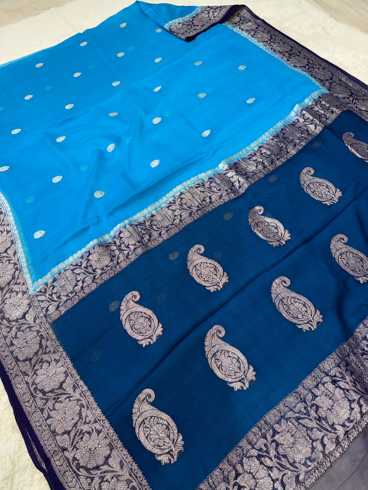100% Pure Banarasi Khaddi Chiffon Silver Zari Kadwa Buti Handloom Indigo with Firozi Color