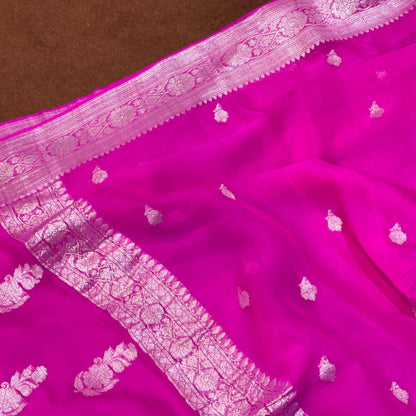 100% Pure Banarasi Khaddi Chiffon Silver Zari Kadwa Buti Handloom Saree