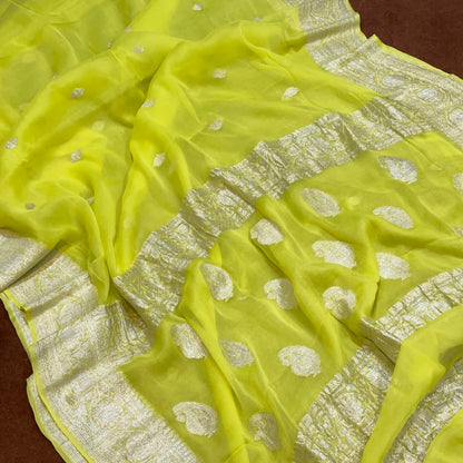 100% Pure Banarasi Khaddi Chiffon Silver Zari Kadwa Buti Handloom Saree