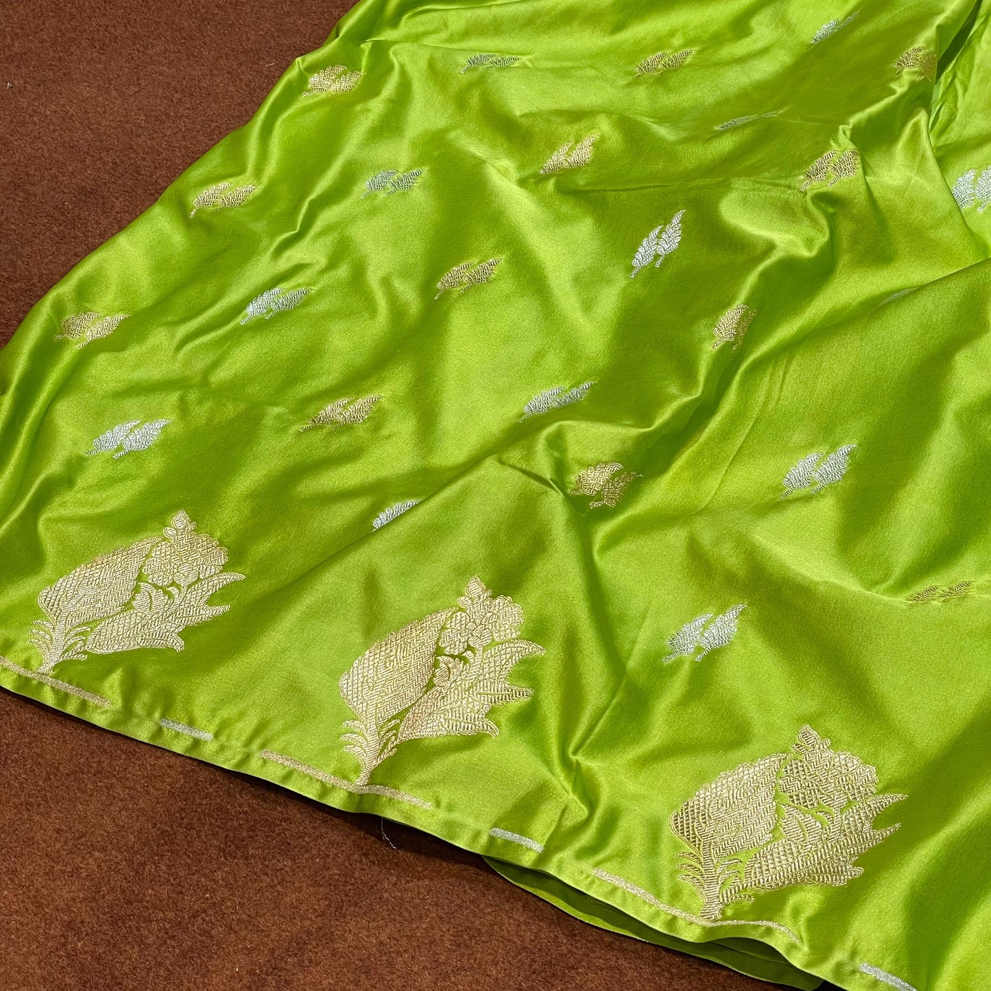 Banarasi Mashru Silk Row Mango Sona Rupa Buti Saree