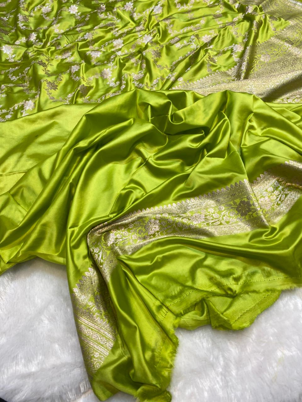 Mashru Silk Saree Leaf Green Sona Rupa Zari Buta Border