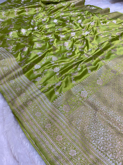 Mashru Silk Saree Leaf Green Sona Rupa Zari Buta Border