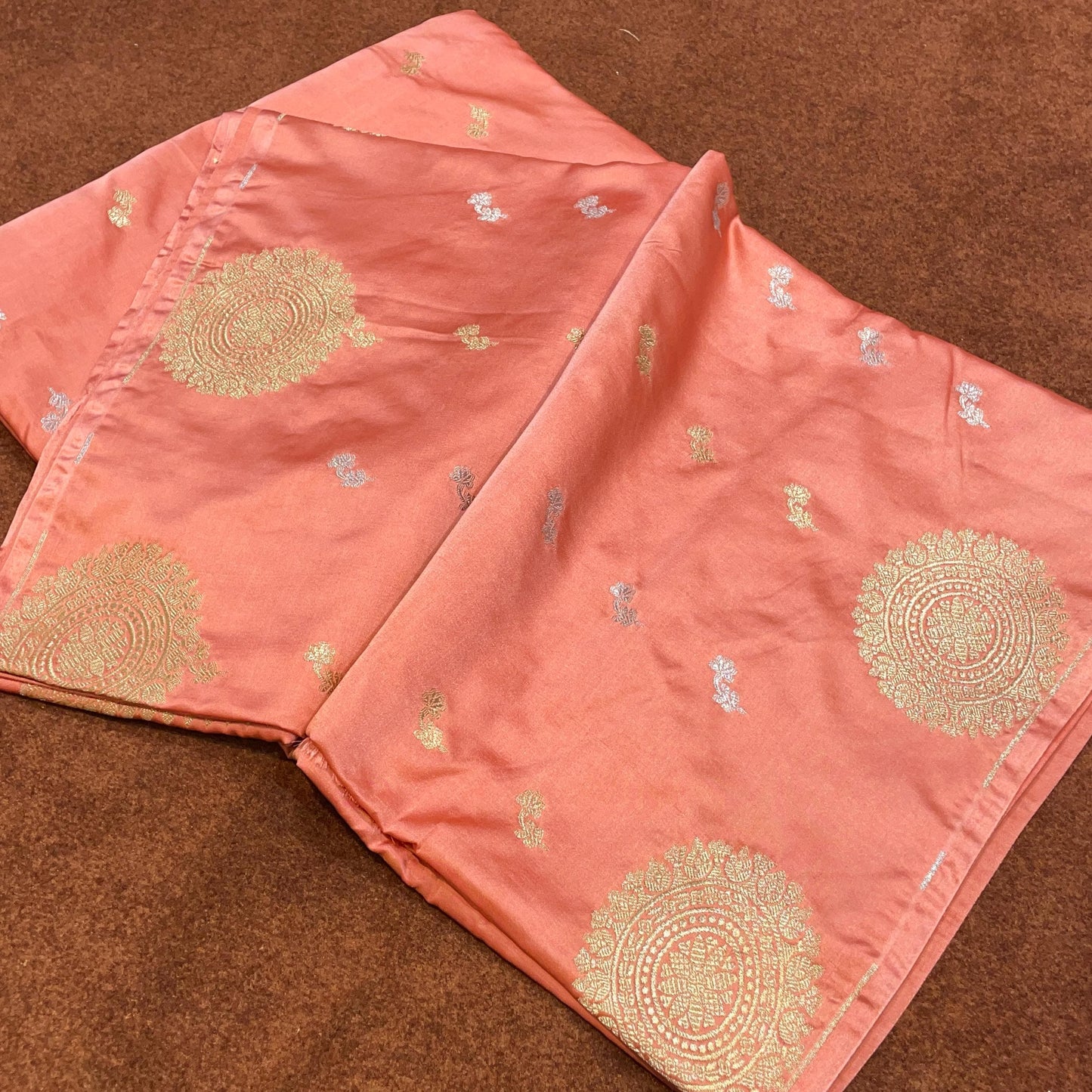 Banarasi Mashru Silk Row Mango Sona Rupa Buti Saree
