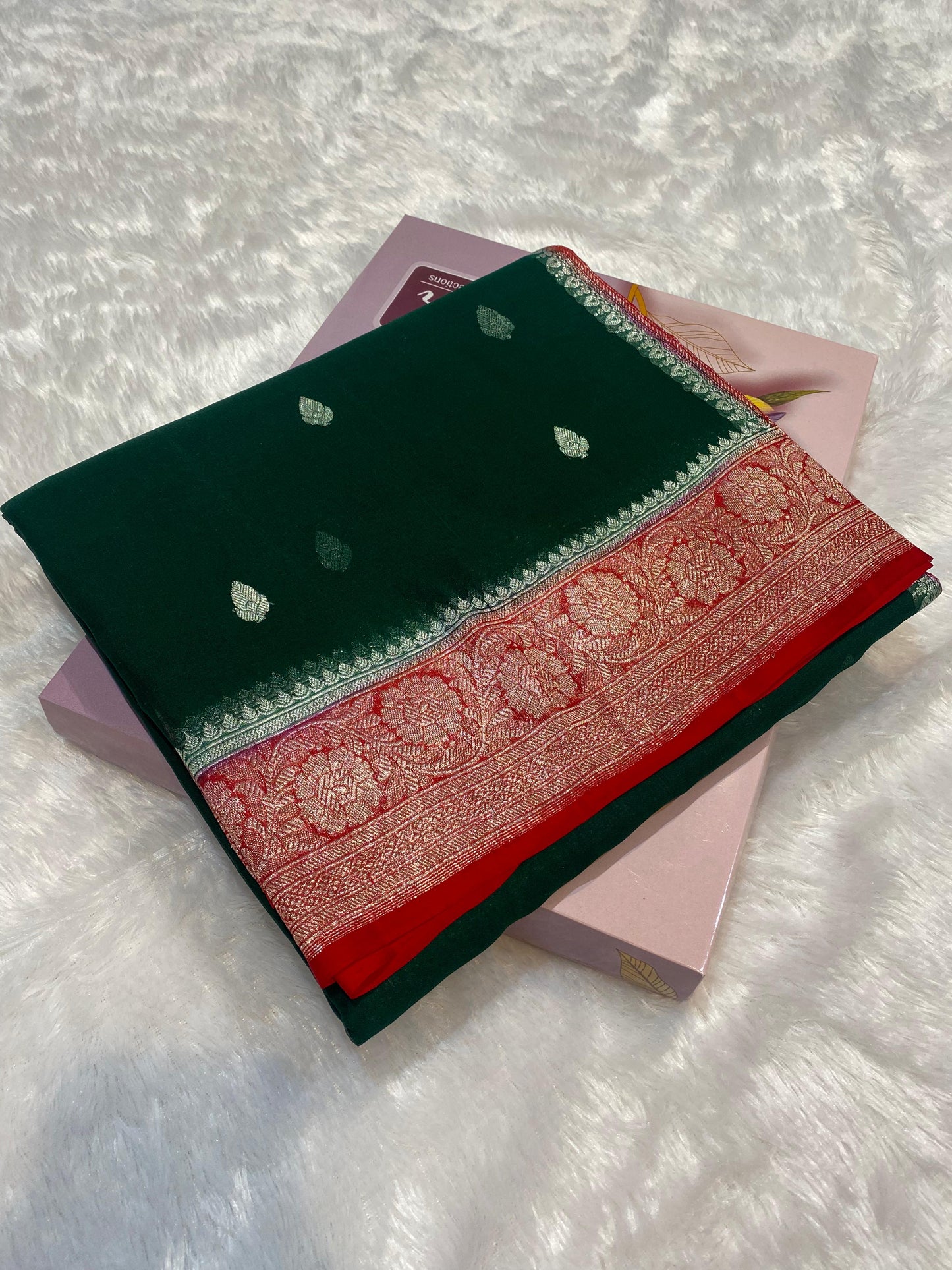100% Pure Banarasi Khaddi Chiffon Silver Zari Kadwa Buti Handloom Saree Bottle Green with Red Colour