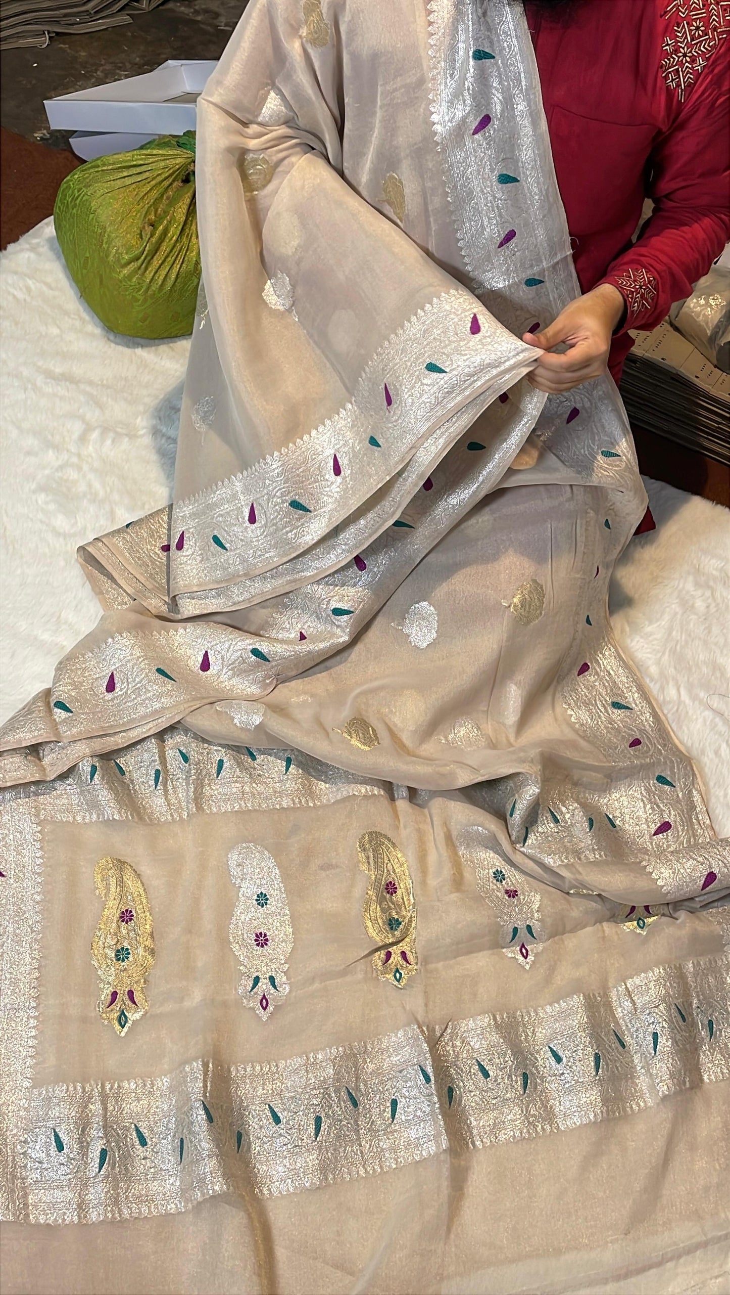100% Authentic & Luxurious Pure Banarasi Khaddi Chiffon Tissue Saree Natural/Tussar Colour (Rose Buta)