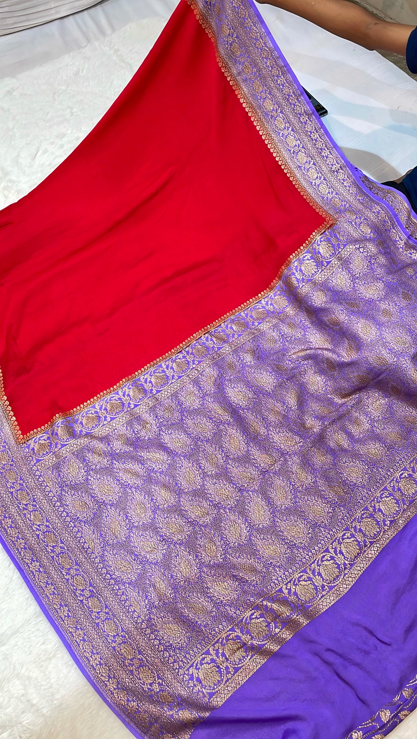 Pure Banarasi Khaddi Crape Silk Handloom Saree with Traditional Corners Red With Lavender