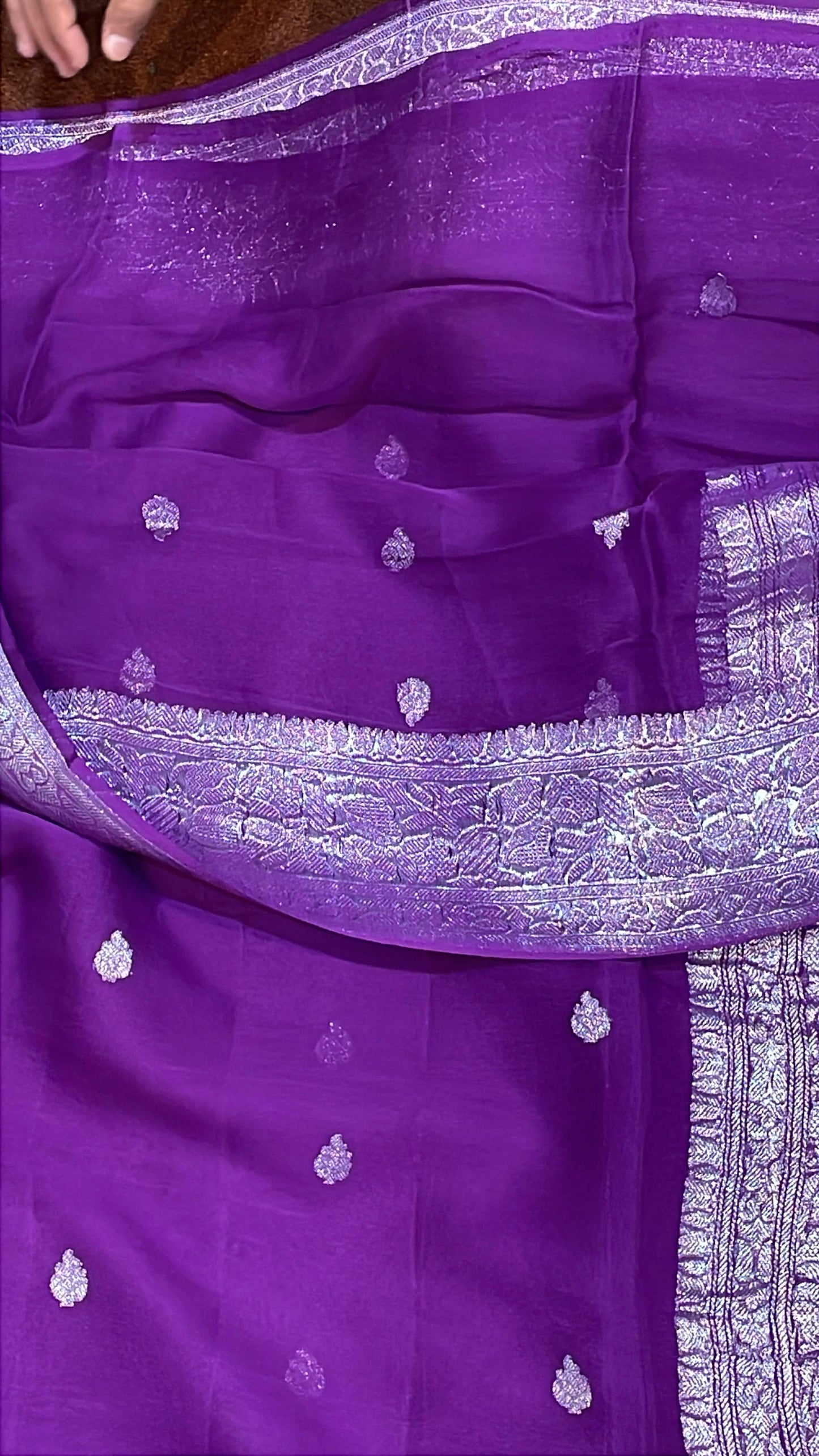 100% Pure Banarasi Khaddi Chiffon Silver Zari Kadwa Buti Handloom Saree Purple Colour