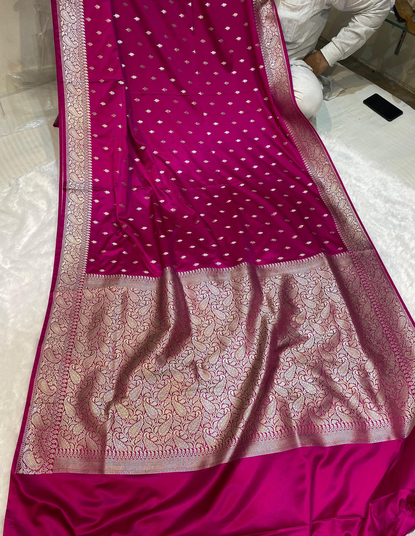 Mashru Silk Saree Velvet Pink Drape Color With Floral Border And Buti  MSW28