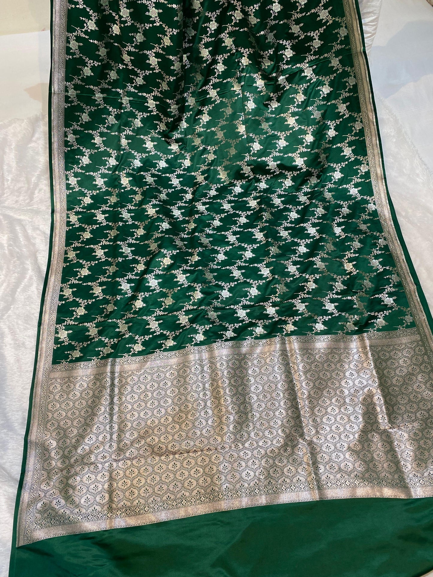 Mashru Silk Saree Bottle Green Color Sona Rupa Zari Buta Border