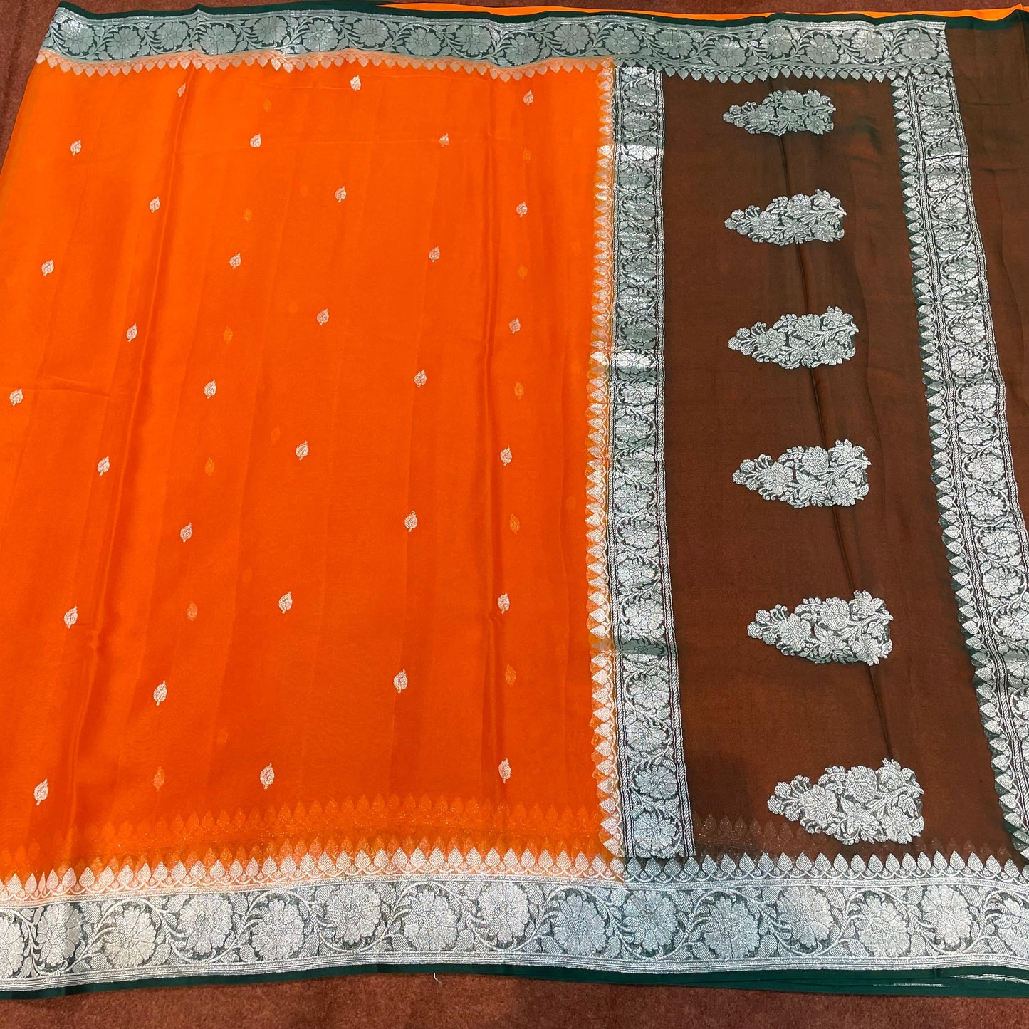 100% Pure Banarasi Khaddi Chiffon Silver Zari Kadwa Buti Handloom Saree Orange and Bottle Green Colour