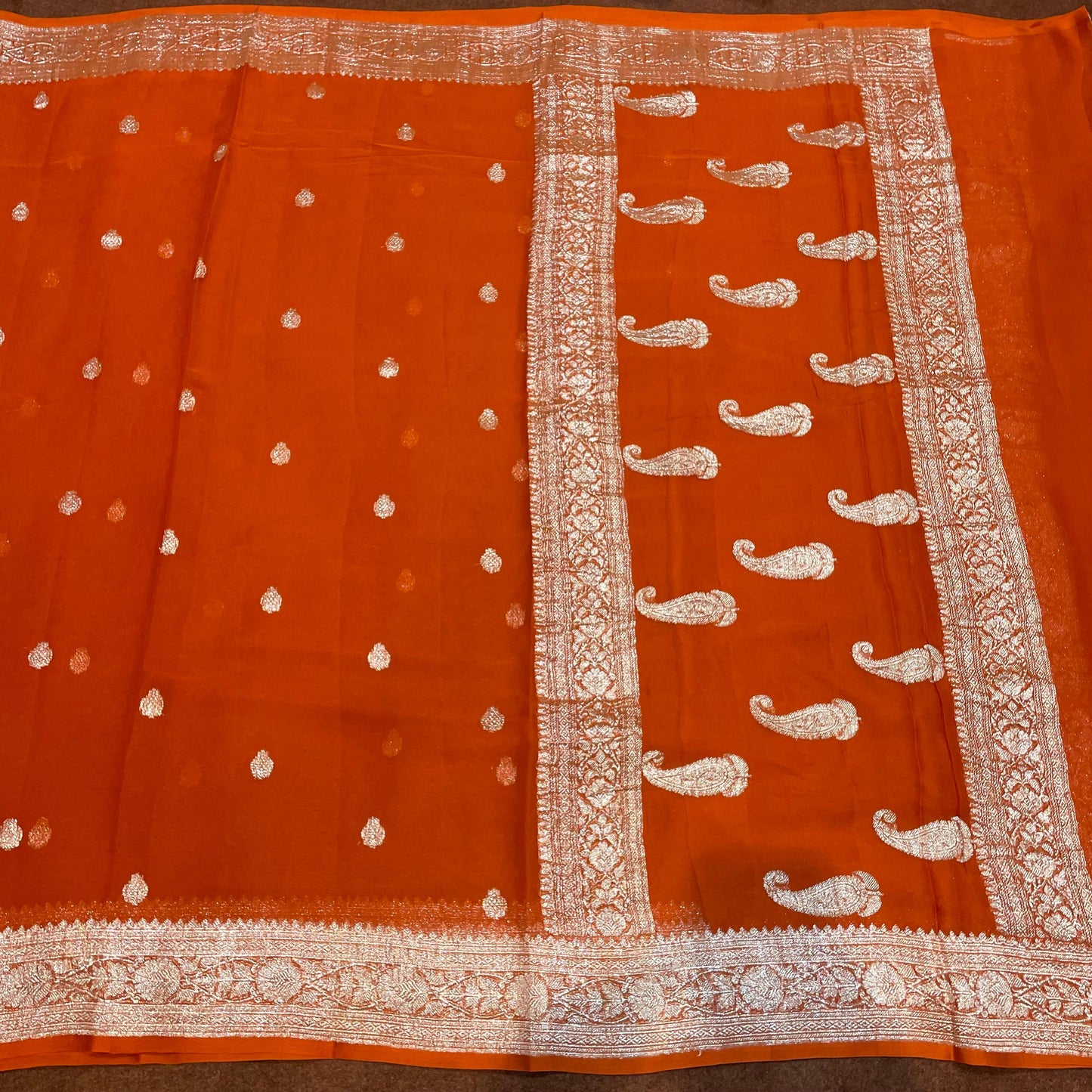 100% Pure Banarasi Khaddi Chiffon Silver Zari Kadwa Buti Handloom Saree Orangish Rust Colour