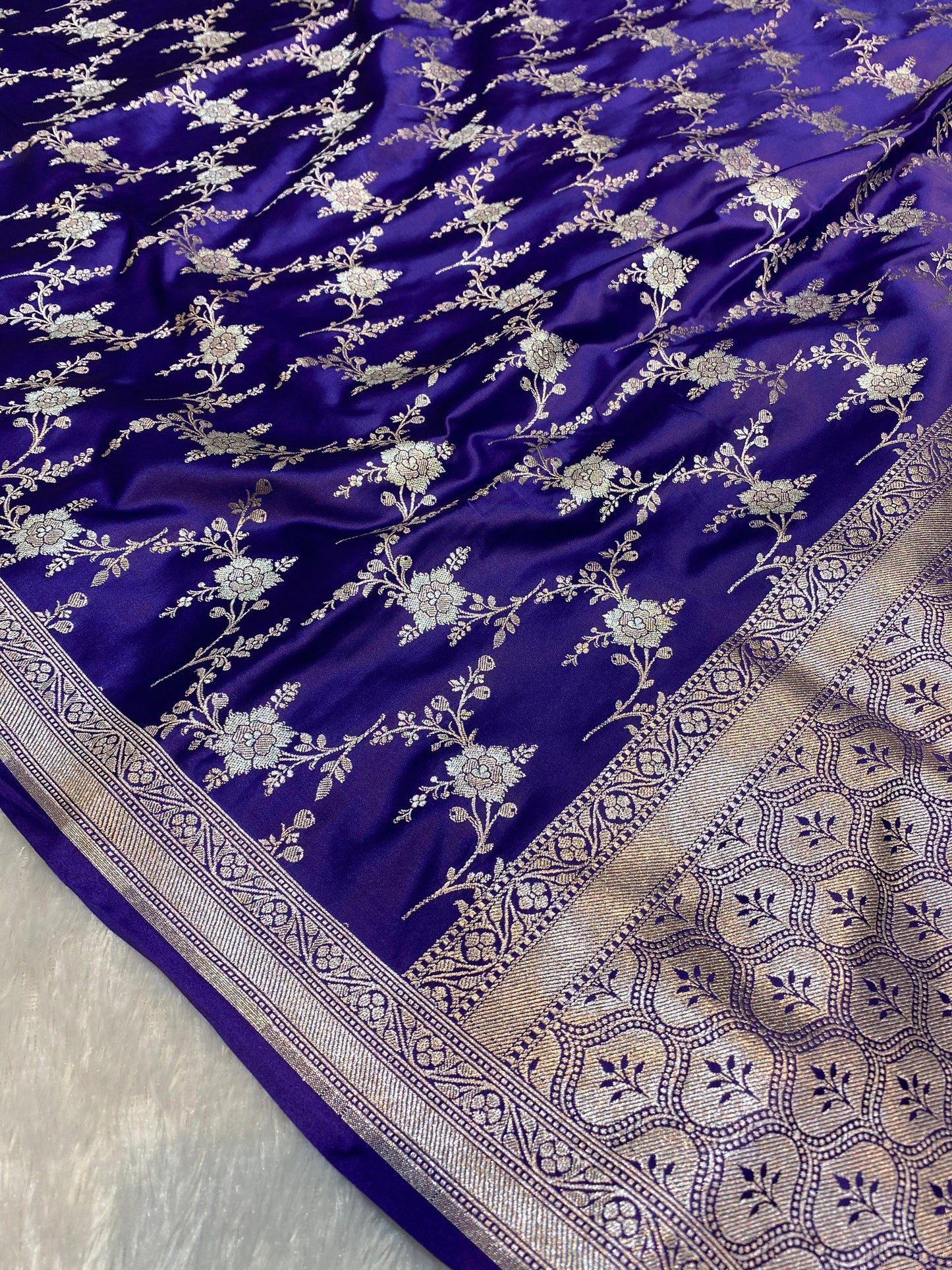 Mashru Silk Saree Lavender/Purple Color Sona Rupa Zari Buta Border