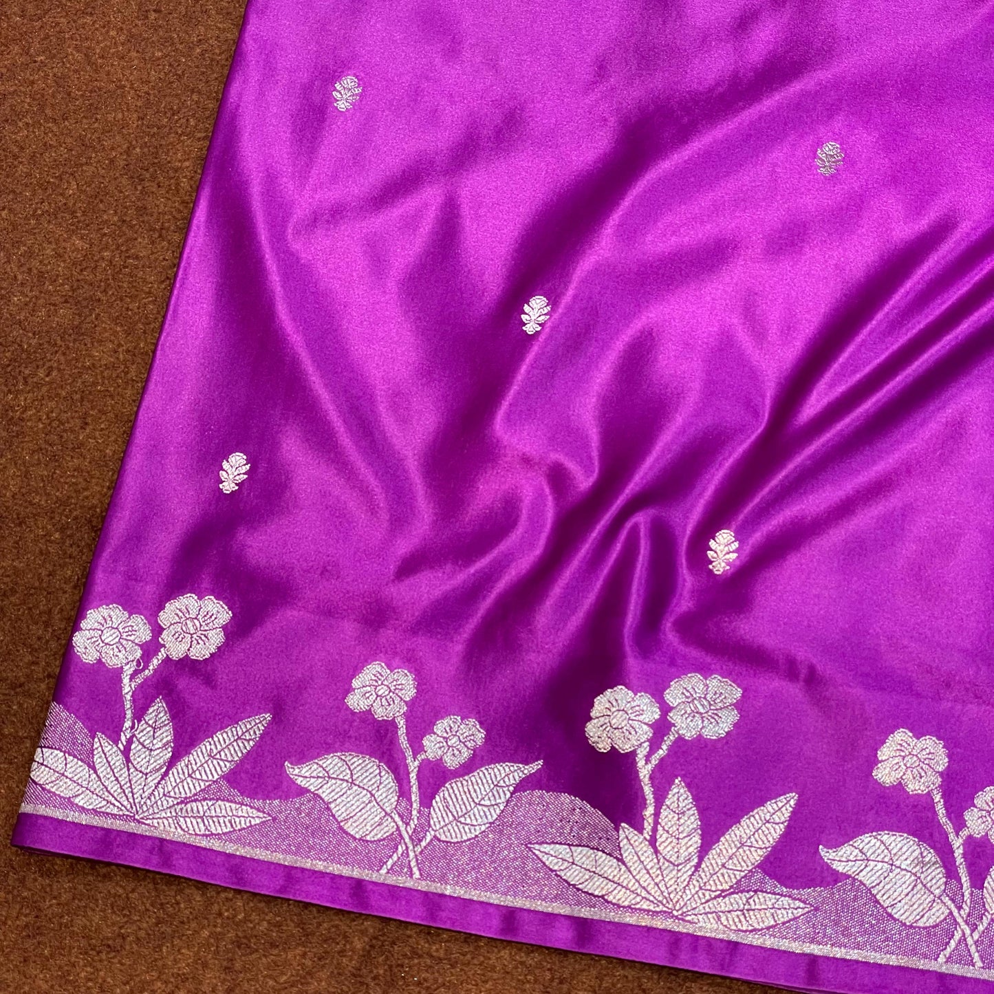 Mashru Silk Saree Magenta Purple Color With Floral Border All Over Flower Booti MSW-107