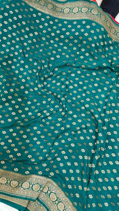 Pure Banarasi Khaddi Crape Silk Handloom Saree with Traditional Corners Red With Bottle Green Color