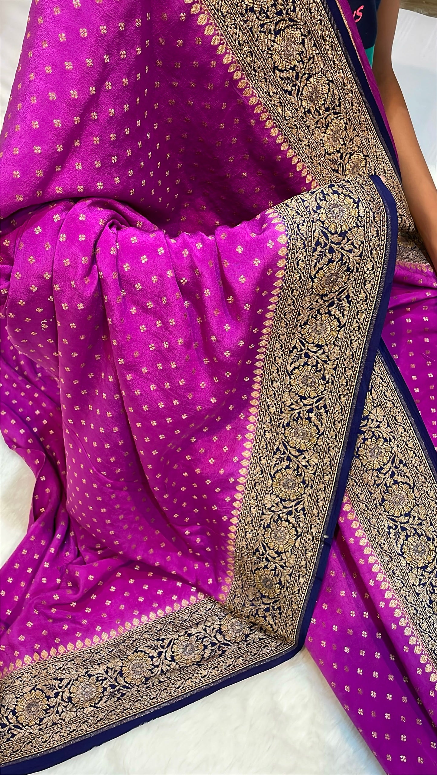Pure Banarasi Khaddi Crape Silk Handloom Saree with Traditional Corners Rani with Navy Blue color