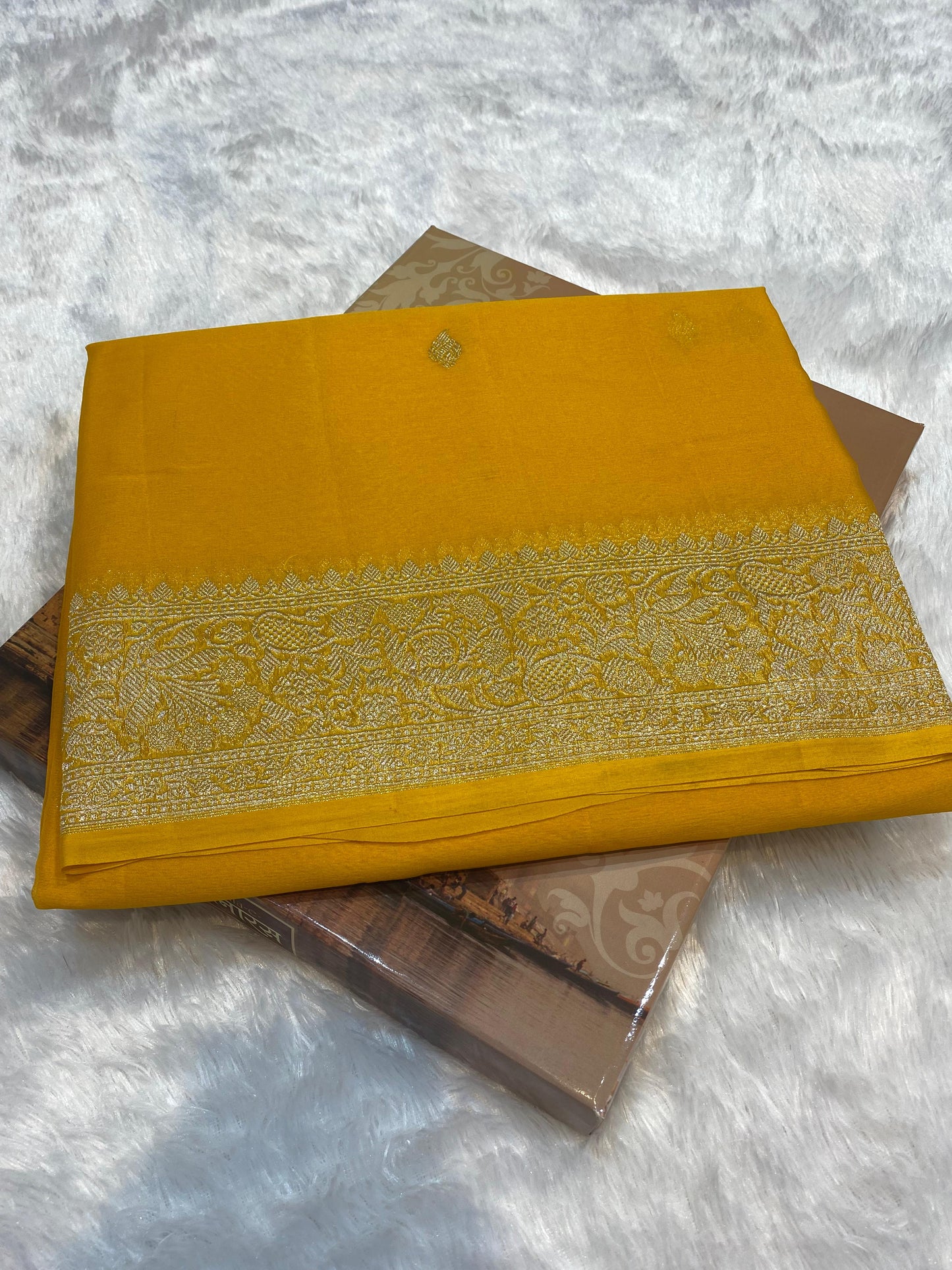 100% Pure Banarasi Khaddi Chiffon Silver Zari Kadwa Buti Handloom Saree Canary Yellow Colour
