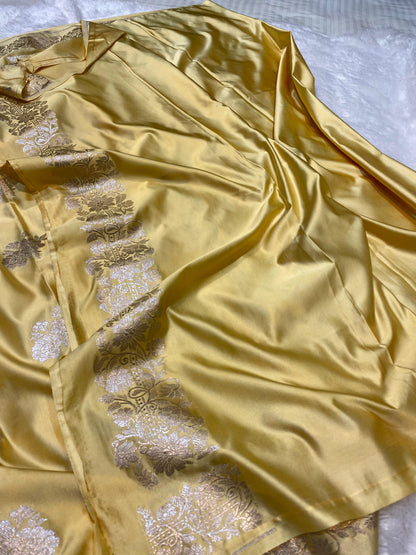 Mashru Silk Saree Milk-ish Yellow Color With Floral Border All Over Flower Boota MSW22