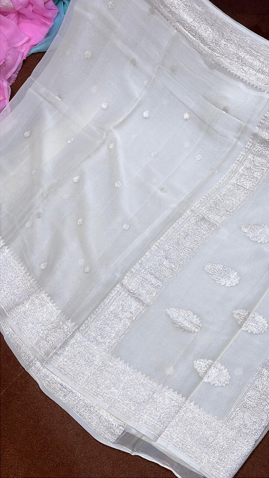 100% Pure Banarasi Khaddi Chiffon Silver Zari Kadwa Buti Handloom Saree Off White/Beige Colour