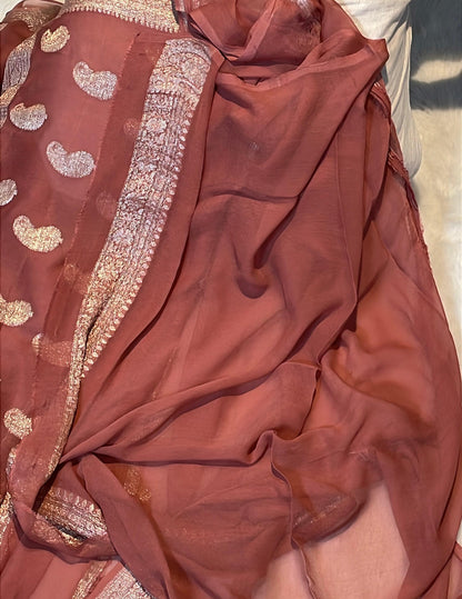 100% Pure Banarasi Khaddi Chiffon Silver Zari Kadwa Buti Handloom Saree Dusty Copper Color