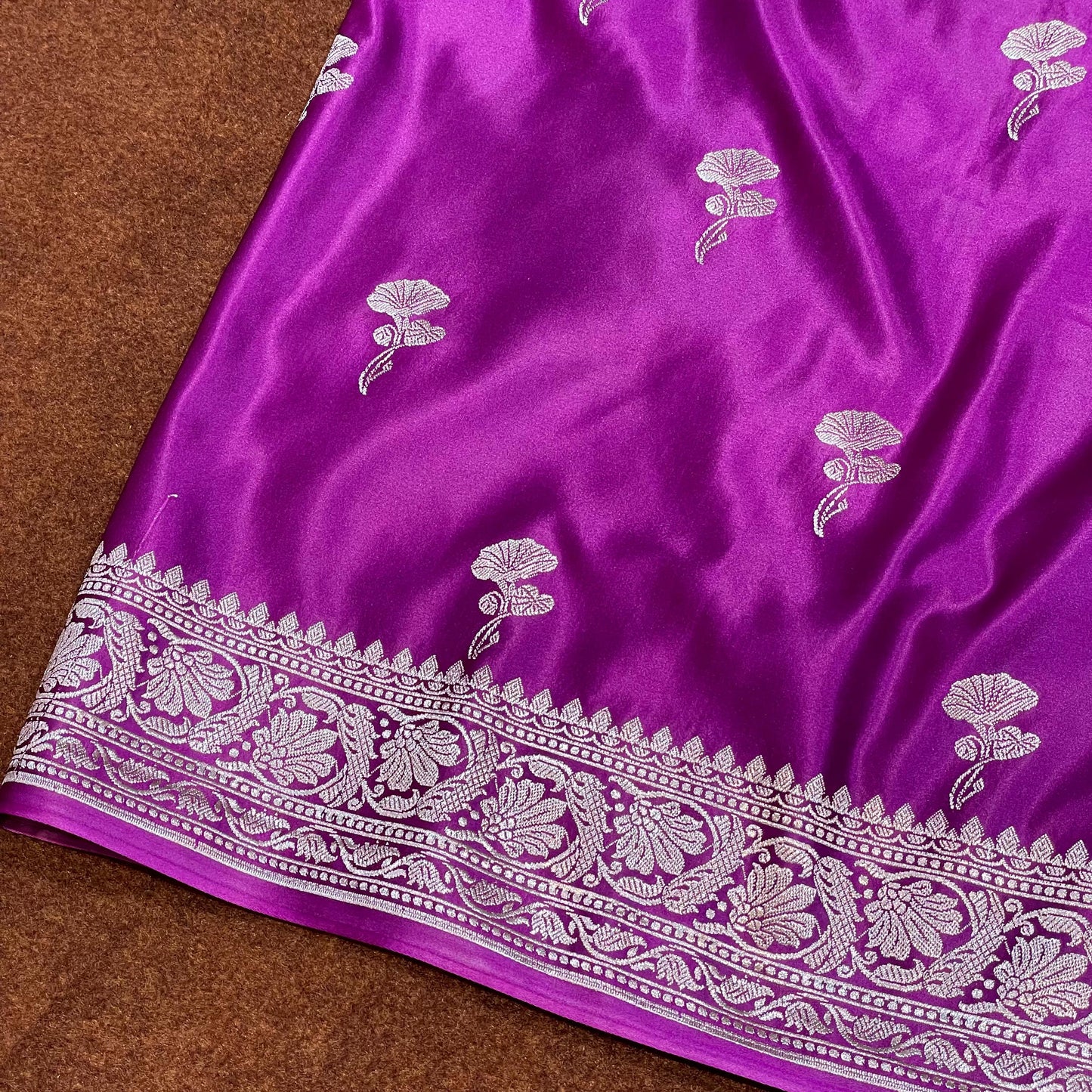 Mashru Silk Saree Magenta Purple Color With Floral Border All Over Floral Boota MSW-106