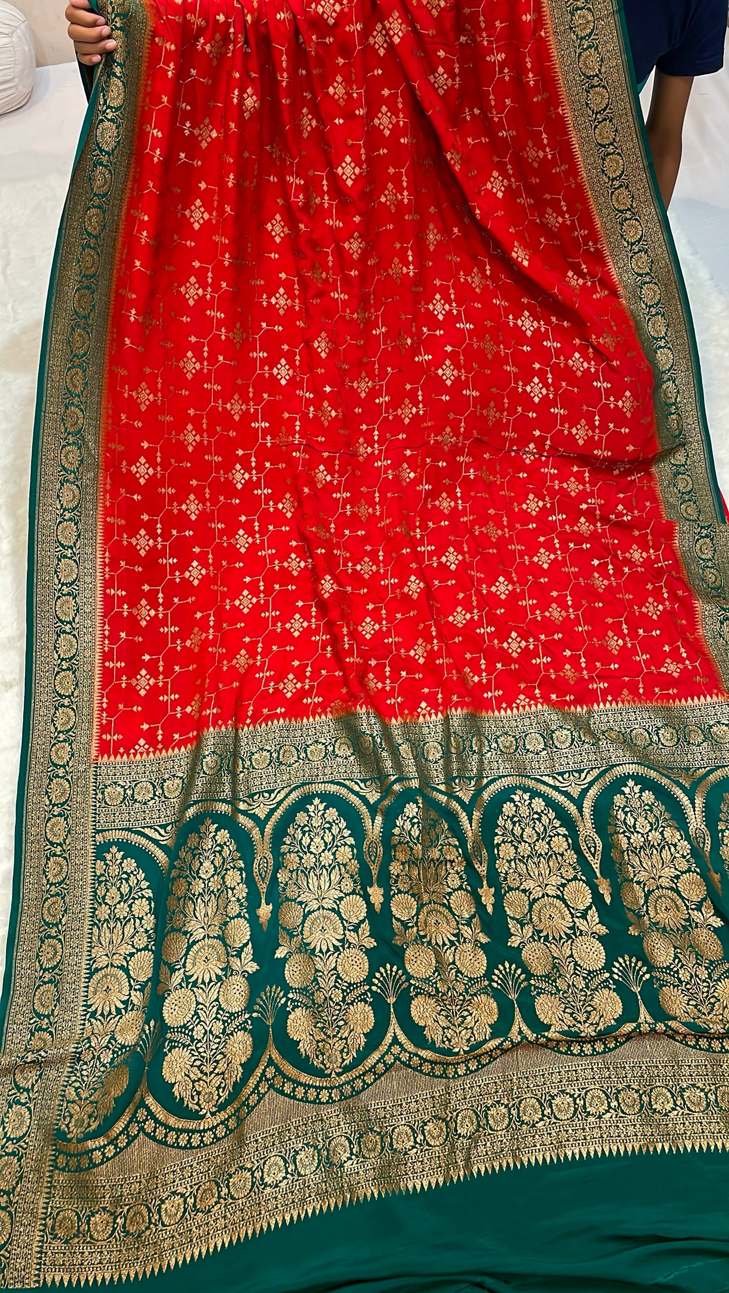 Pure Banarasi Khaddi Crape Silk Handloom Saree with Traditional Corners Red With Bottle Green Color