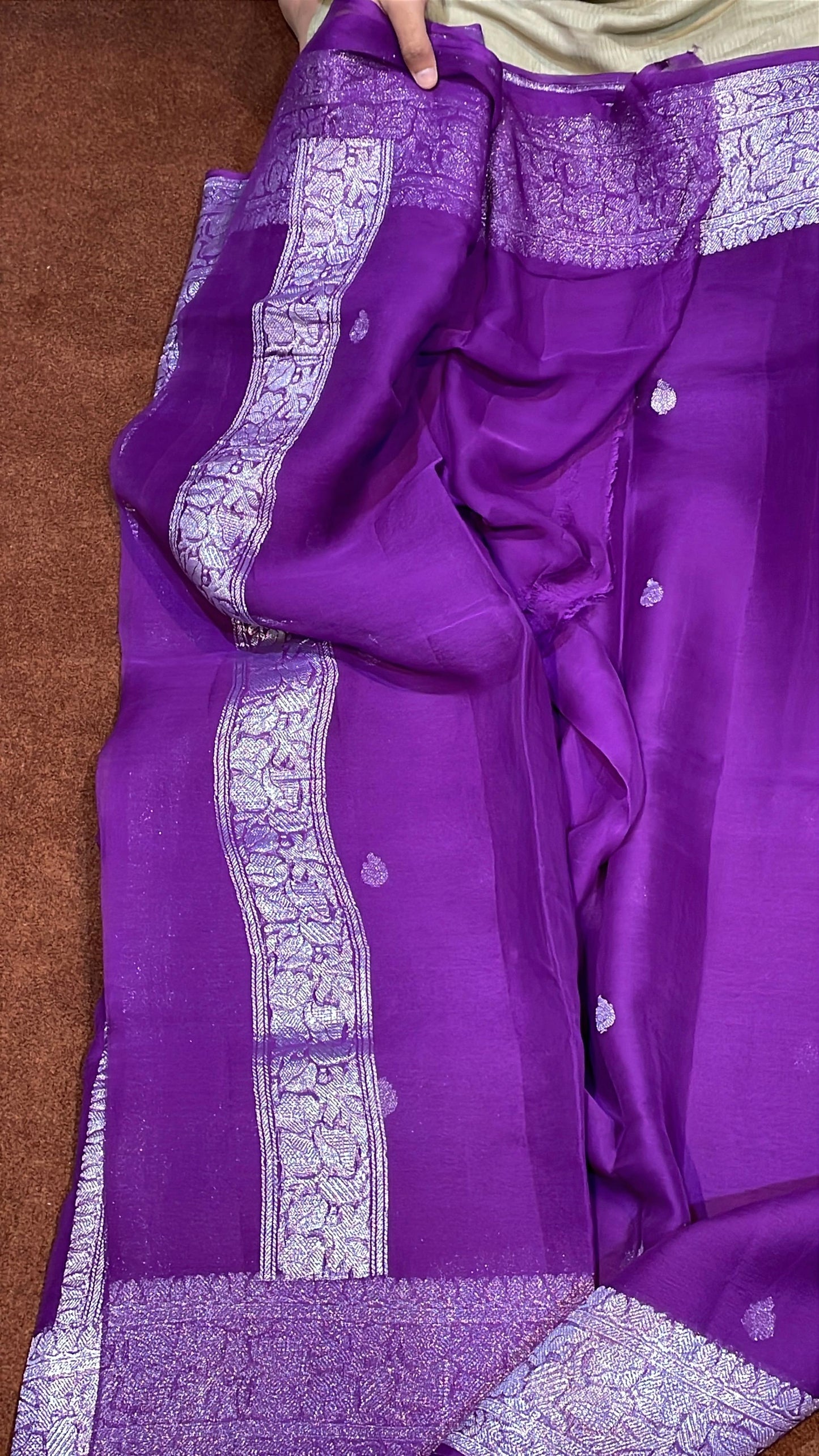 100% Pure Banarasi Khaddi Chiffon Silver Zari Kadwa Buti Handloom Saree Purple Colour