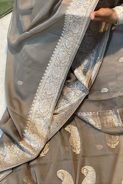100% Pure Banarasi Khaddi Chiffon Silver Zari Kadwa Buti Handloom Mouse grey Color