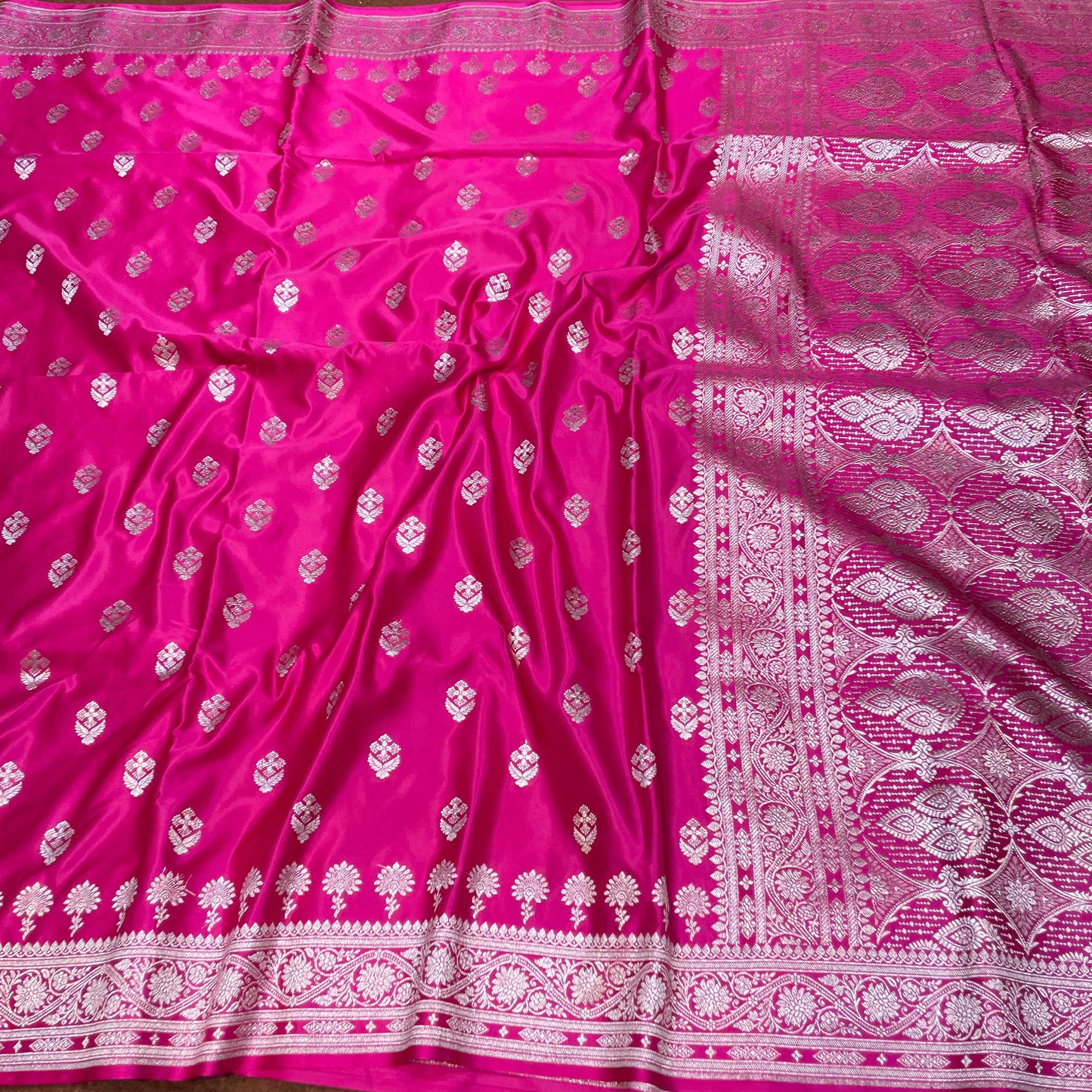 Pure Banarasi Vibrant Rani Pink Color With Floral Border Boota Mashru Silk Saree MSW-108