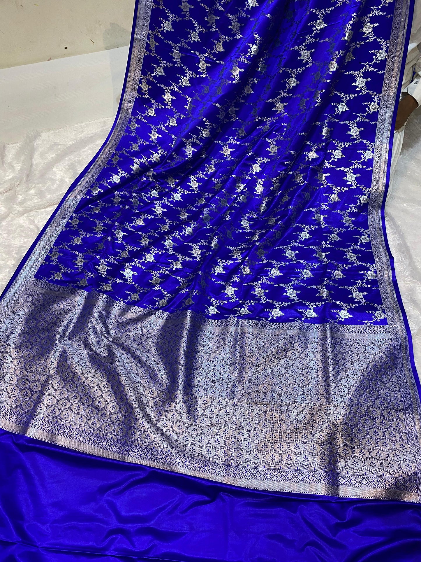 Mashru Silk Saree Royal Blue Color Sona Rupa Zari Buta Border