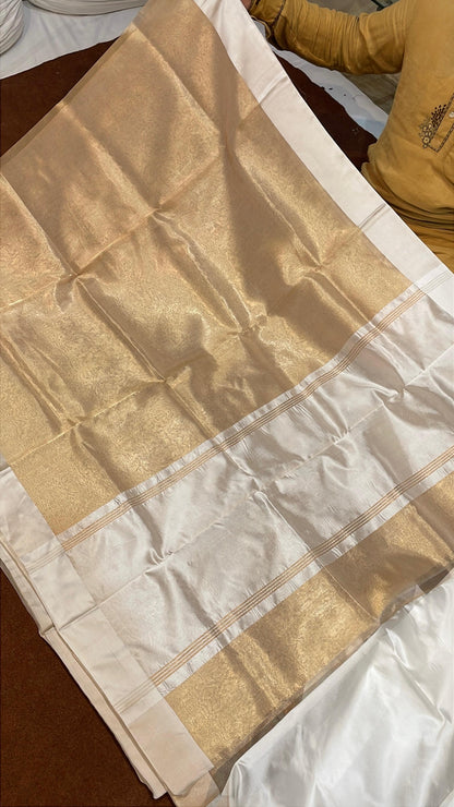 Pure Banarasi Tissue Reshmi Zari With Satin Mashru Boder Saree [Dyeble pieces]
Blouse : Pure Silk