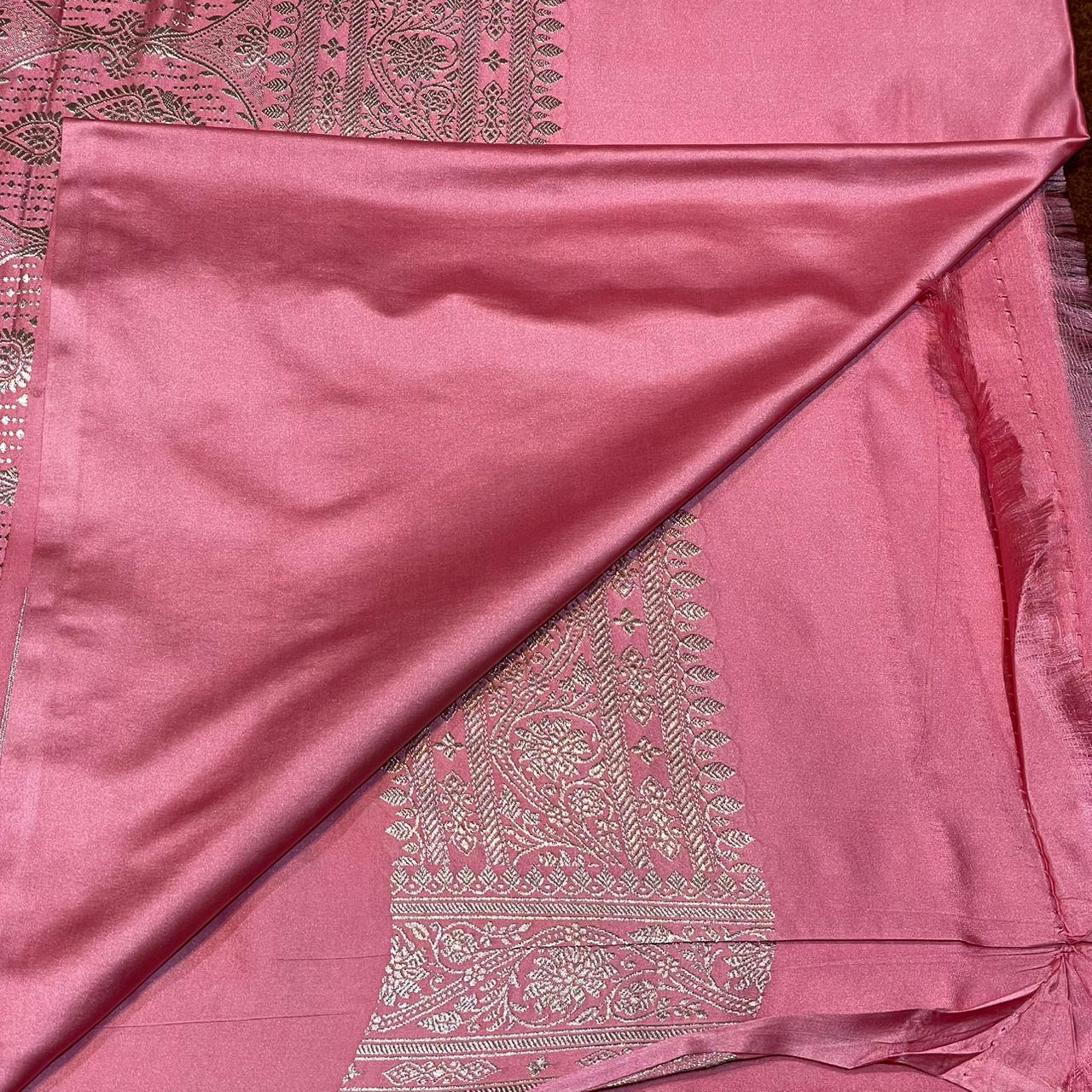 Mashru Silk Saree Peach-ish Pink Color With Floral Border All Floral Pattern  MSW-102