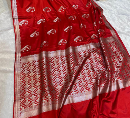 Mashru Silk Saree Imperial Red Glow Color With Floral Border All Over Mango Boota MSW25