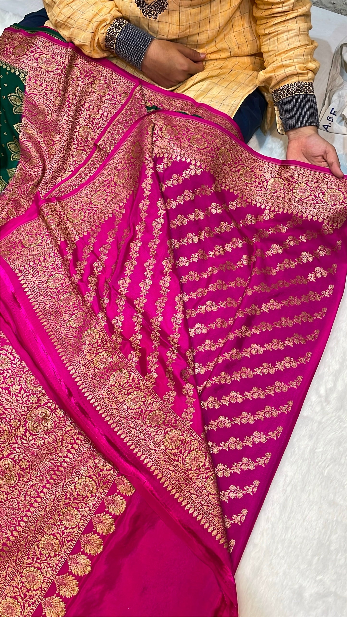 Pure Banarasi Khaddi Crape Silk Handloom Saree with Traditional Corners Green With Rani Color