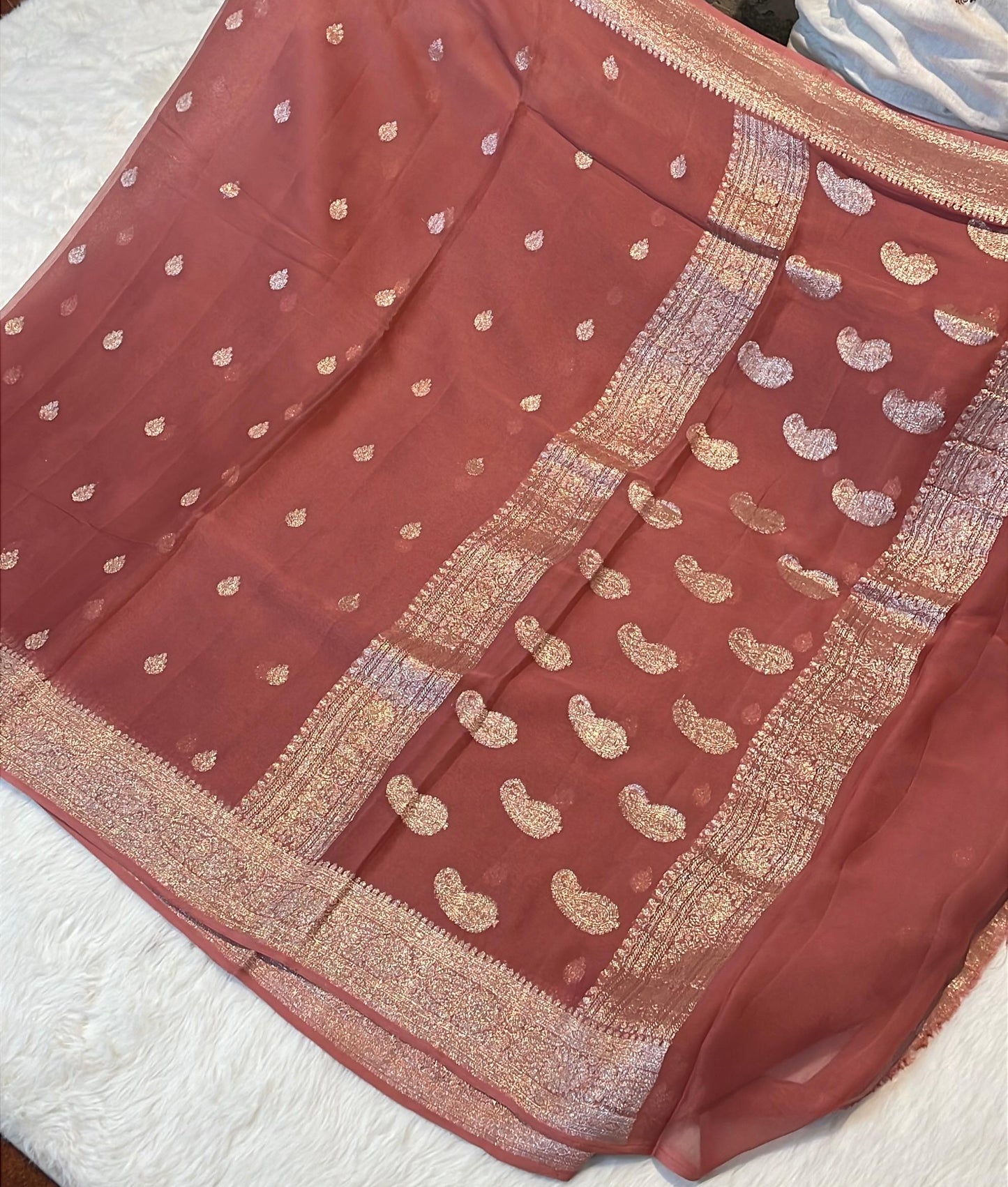 100% Pure Banarasi Khaddi Chiffon Silver Zari Kadwa Buti Handloom Saree Dusty Copper Color