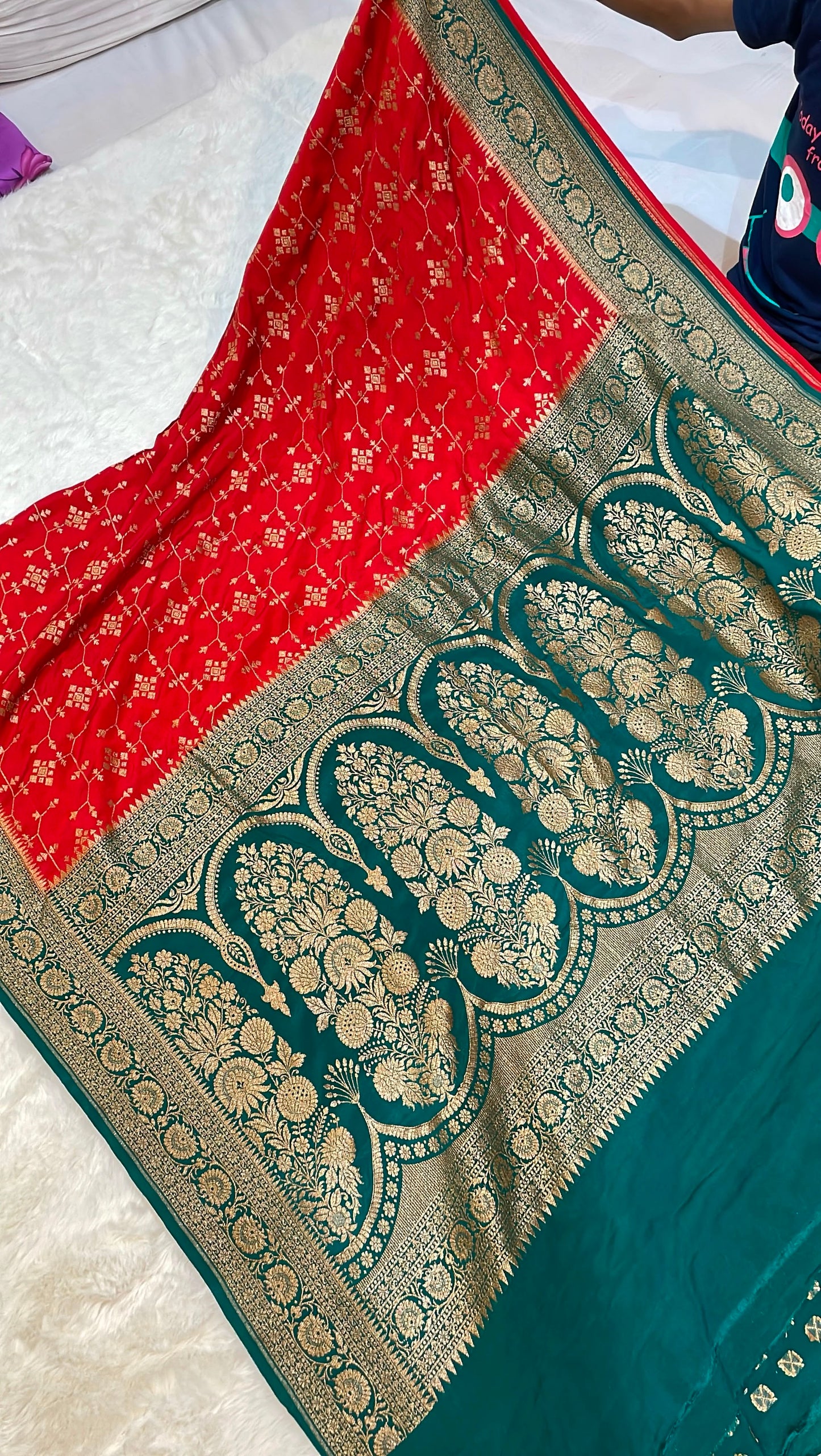 Pure Banarasi Khaddi Crape Silk Handloom Saree with Traditional Corners Red With Bottle Green Color