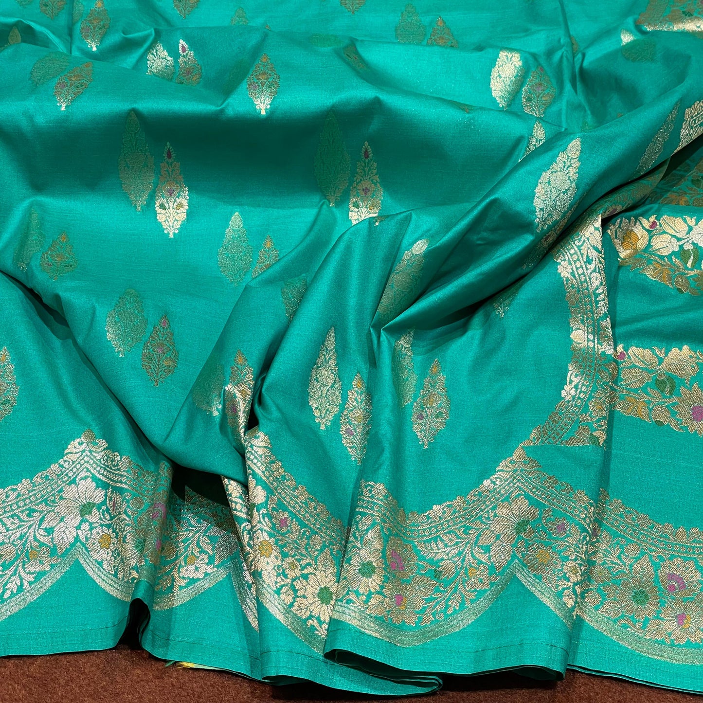Katan Silk Sarees with Scalop Border Meena Boder Weave