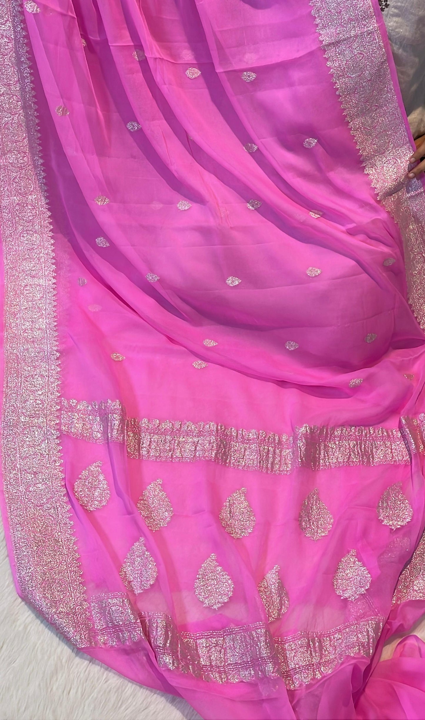 100% Pure Banarasi Khaddi Chiffon Silver Zari Kadwa Buti Handloom Saree Pink Color