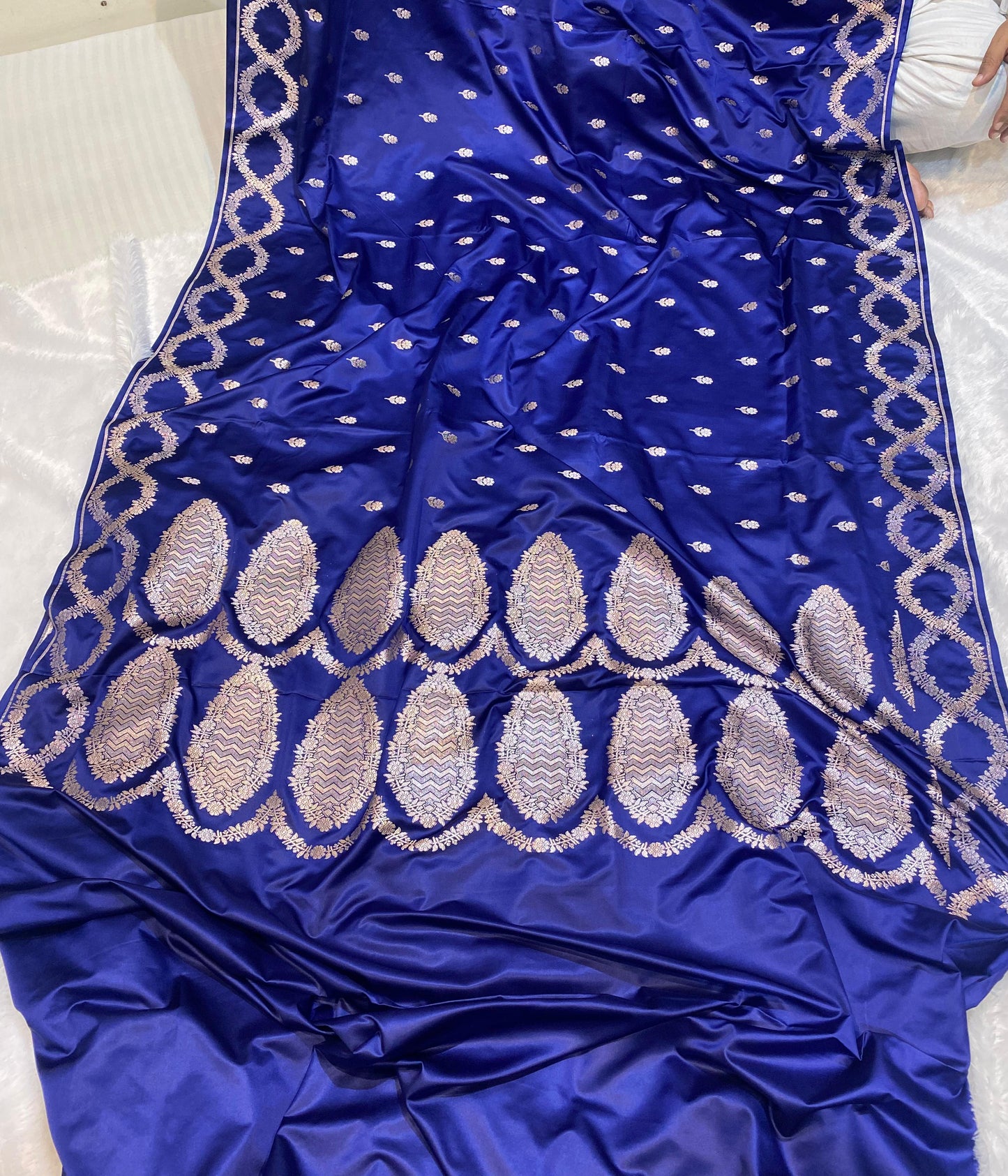 Mashru Silk Saree Royale Blue Color With Floral Border All Over Flower Booti