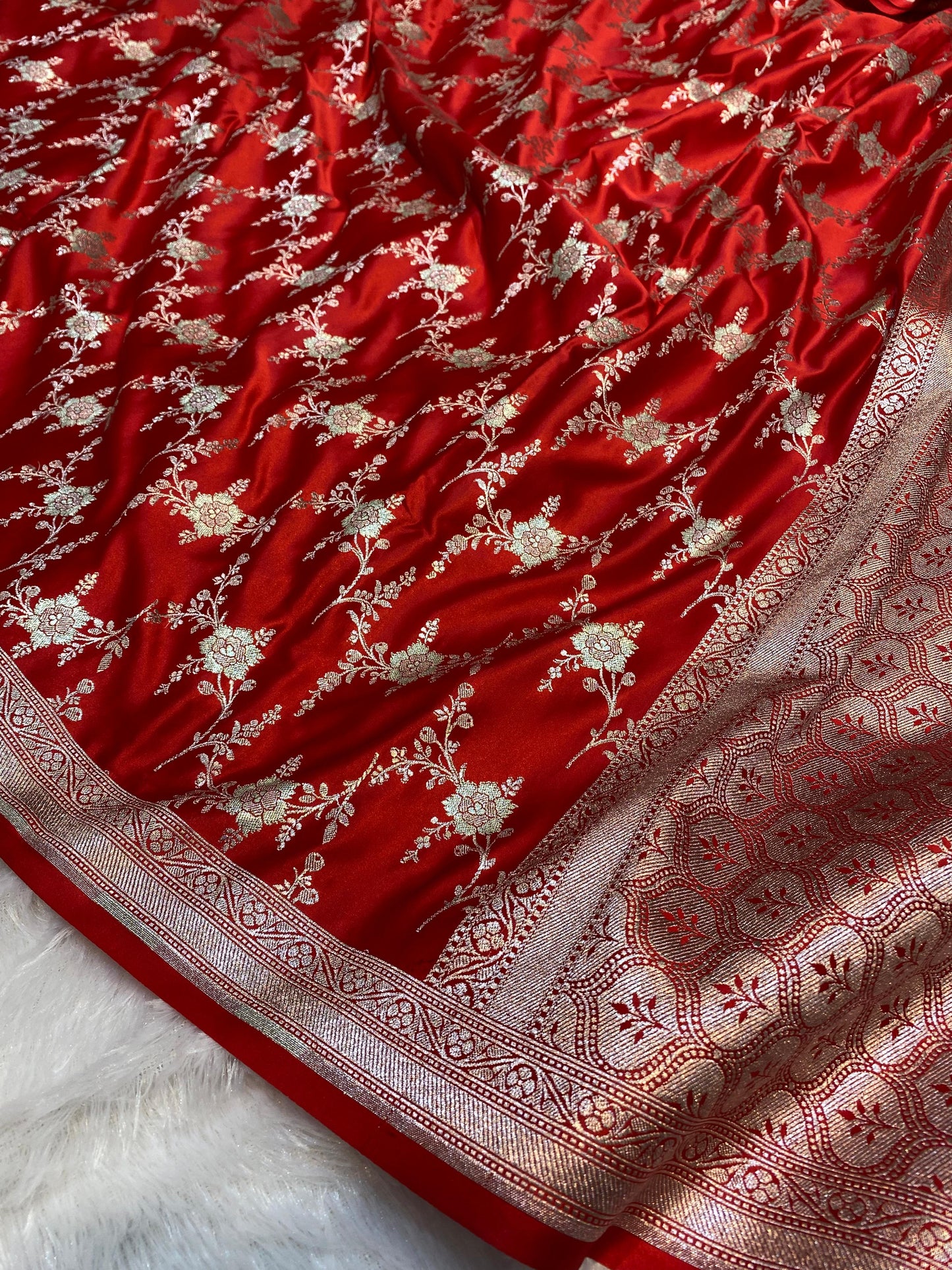 Mashru Silk Saree Red Color Sona Rupa Zari Buta Border