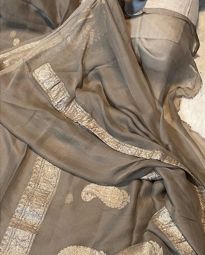 100% Pure Banarasi Khaddi Chiffon Silver Zari Kadwa Buti Handloom Mouse grey Color
